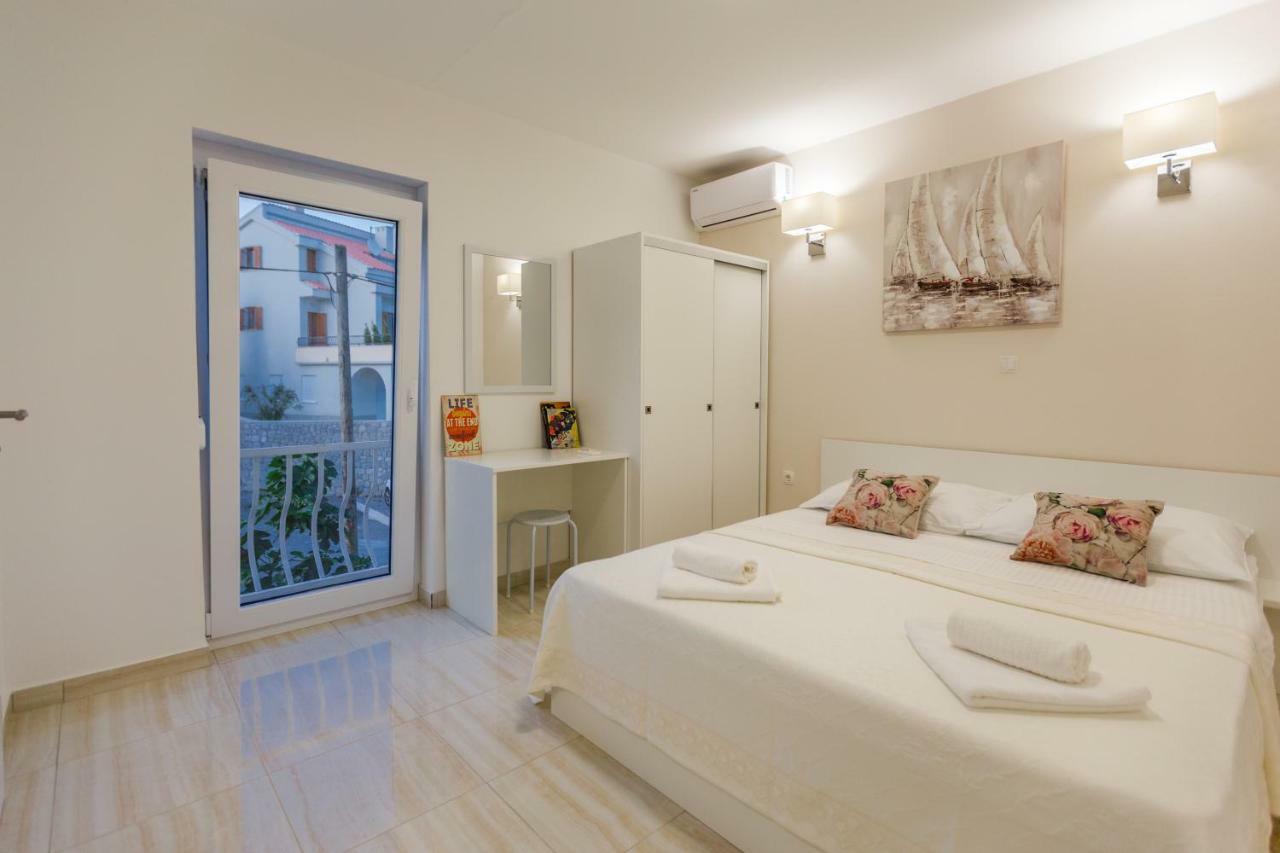 Apartmani Kristijan Crikvenica Buitenkant foto